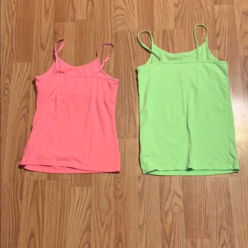 Tank tops - Picture 2 of 2